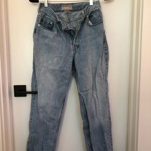 Everlane jeans- perfect color and in great condition!